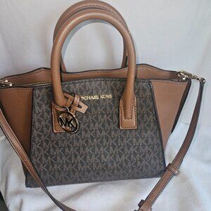 Small Michael Kors bag